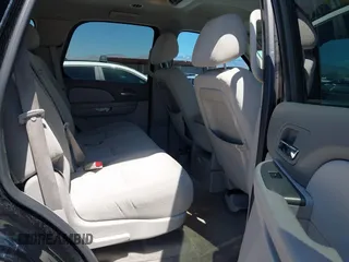 2008 Chevrolet Tahoe LS with VIN 1GNFC13C68R143398, listed as a IAAI auction lot 41970038 with 205,873 mi miles and . Bid and sale history available at DreamBid. Image 8.