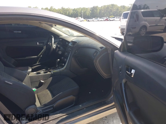 2012 Hyundai Genesis Coupe 2.0T с VIN KMHHT6KDXCU071745, выставлен на аукционе IAAI как лот 42833359 с пробегом 108 271 миль миль и . История ставок и продаж доступна на DreamBid. Изображение 5.