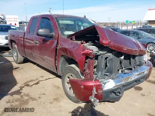 2008 Chevrolet Silverado 1500 LT w/1LT with VIN 2GCEC19CX81306736, listed as a IAAI auction lot 41598958 with 125,223 mi miles. Bid and sale history available at carsss.com. Image 1.