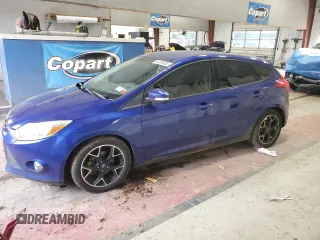 2012 Ford Focus SE z VIN 1FAHP3K23CL412887, wystawiony jako Copart lot #54366635 z przebiegiem 169 788 mil mil oraz Tytuł czysty. Historia ofert i sprzedaży dostępna na DreamBid. Obrazek 1.