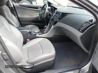 2012 Hyundai Sonata SE z VIN 5NPEC4AC5CH415951, wystawiony jako IAAI lot #42416363 z przebiegiem 205 744 mil mil oraz . Historia ofert i sprzedaży dostępna na DreamBid. Obrazek 5.