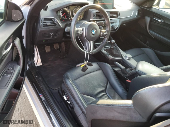2020 BMW M2 Competition with VIN WBS2U7C01L7D99705, listed as a Copart auction lot 83850434 with 101,313 mi miles and Salvage Title. Bid and sale history available at carsss.com. Image 8.
