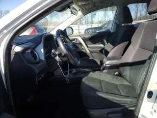 2018 Toyota RAV4 XLE with VIN 2T3WFREV2JW454202, listed as a Copart auction lot 41599855 with 144,442 mi miles and Salvage title. Bid and sale history available at DreamBid. Image 7.