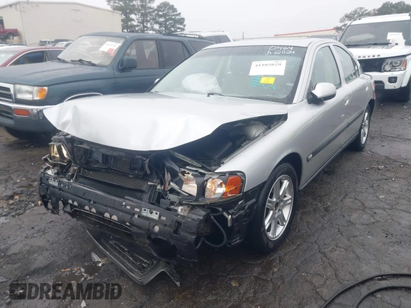 2002 Volvo S60 with VIN YV1RS61R622200464, listed as a IAAI auction lot 41105829 with 94,314 mi miles. Bid and sale history available at carsss.com. Image 18.