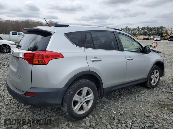 2013 Toyota RAV4 XLE with VIN JTMRFREV0D5024337, listed as a Copart auction lot 51700935 with 123,173 mi miles and Salvage Title. Bid and sale history available at DreamBid. Image 3.