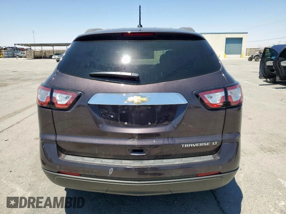 2015 Chevrolet Traverse LT z VIN 1GNKRHKD3FJ144343, wystawiony jako Copart lot #57354265 z przebiegiem 46 761 mil mil oraz Szkoda całkowita • Salvage title. Historia ofert i sprzedaży dostępna na DreamBid. Obrazek 6.