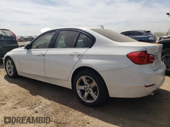 2013 BMW 3 Series 328i xDrive z VIN WBA3B3C5XDF536289, wystawiony jako Copart lot #55786625 z przebiegiem 84 299 mil mil oraz Szkoda całkowita • Salvage title. Historia ofert i sprzedaży dostępna na DreamBid. Obrazek 2.