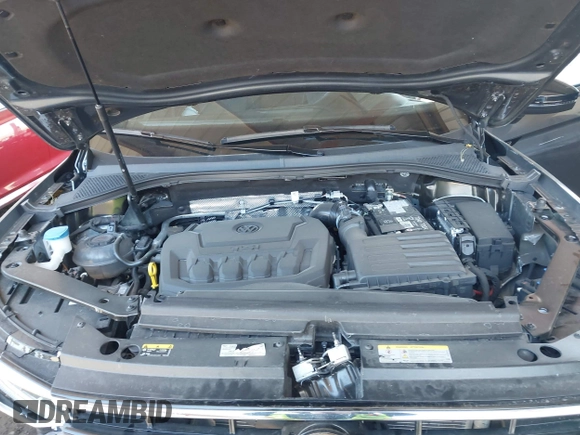 2024 Volkswagen Tiguan SE R-Line Black with VIN 3VVCB7AX4RM046261, listed as a IAAI auction lot 42327569 with 15,428 mi miles and . Bid and sale history available at DreamBid. Image 10.