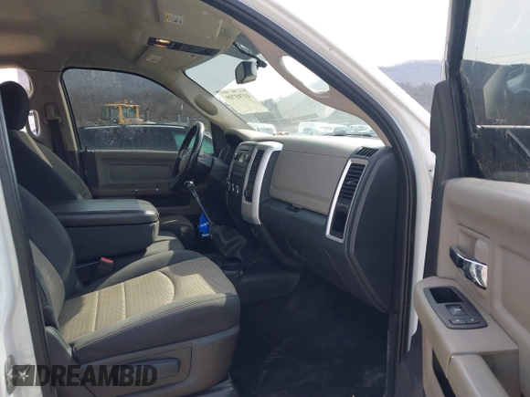 2011 Ram 2500 Big Horn with VIN 3D7UT2CL1BG626025, listed as a IAAI auction lot 41705709 with 102,970 mi miles. Bid and sale history available at carsss.com. Image 5.
