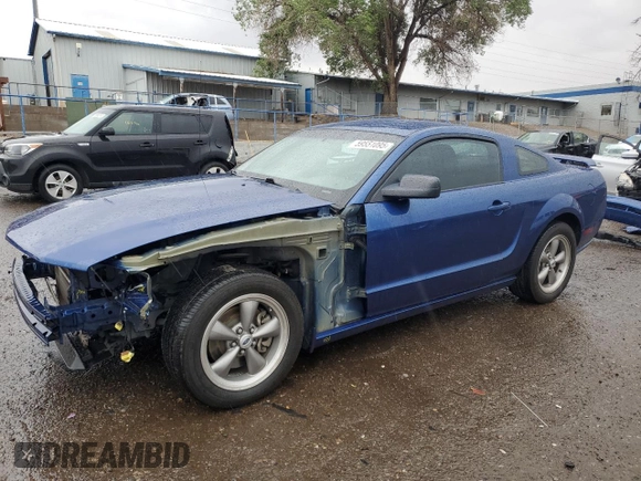 2006 Ford Mustang GT Deluxe с VIN 1ZVFT82H265211714, выставлен на аукционе Copart как лот 59551095 с пробегом 101 057 миль миль и Списание • Salvage title. История ставок и продаж доступна на DreamBid. Изображение 1.