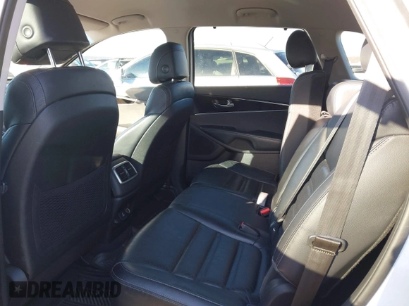 2017 Kia Sorento EX V6 with VIN 5XYPH4A56HG222220, listed as a IAAI auction lot 41330218 with 189,235 mi miles. Bid and sale history available at carsss.com. Image 8.