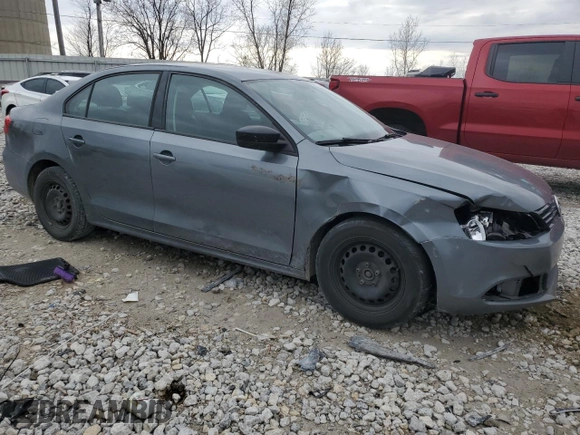 2014 Volkswagen Jetta Sedan S with VIN 3VW2K7AJ6EM323103, listed as a Copart auction lot 50752035 with 132,650 mi miles and Clean Title. Bid and sale history available at carsss.com. Image 4.