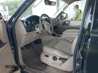 2006 Ford Expedition Eddie Bauer with VIN 1FMPU17506LA04143, listed as a IAAI auction lot 42506471 with 259,206 mi miles and . Bid and sale history available at DreamBid. Image 5.