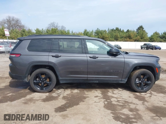 2024 Jeep Grand Cherokee Limited with VIN 1C4RJKBG6R8617895, listed as a IAAI auction lot 42084511 with 8,735 mi miles and . Bid and sale history available at DreamBid. Image 13.