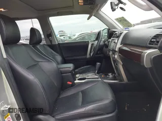 2017 Toyota 4Runner SR5 z VIN JTEBU5JR3H5427660, wystawiony jako IAAI lot #42477925 z przebiegiem 95 815 mil mil oraz . Historia ofert i sprzedaży dostępna na DreamBid. Obrazek 5.