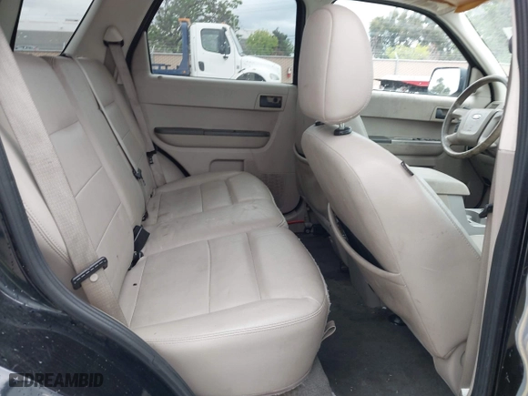 2008 Ford Escape Hybrid with VIN 1FMCU59H68TB26124, listed as a IAAI auction lot 42062917 with 197,929 mi miles. Bid and sale history available at carsss.com. Image 8.