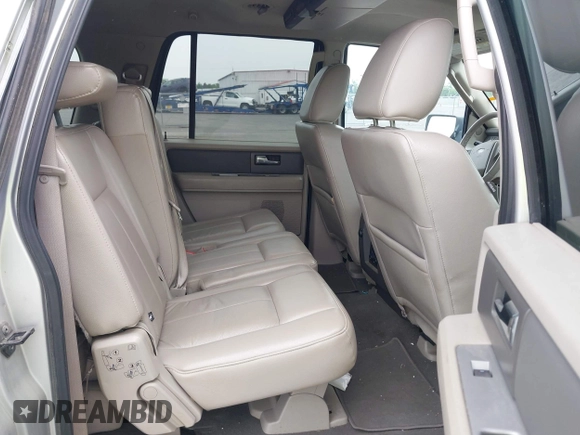 2010 Ford Expedition Max SSV z VIN 1FMJK1G54AEA87911, wystawiony jako IAAI lot #42215328 z przebiegiem 201 522 mil mil oraz . Historia ofert i sprzedaży dostępna na DreamBid. Obrazek 8.