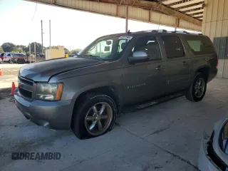 2009 Chevrolet Suburban LT w/1LT with VIN 1GNFK26309R231174, listed as a Copart auction lot 42877385 with 177,501 mi miles and Clean Title. Bid and sale history available at carsss.com. Image 1.