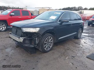 2017 Audi Q7 Premium Plus with VIN WA1LAAF78HD004770, listed as a IAAI auction lot 41251276 with 127,854 mi miles. Bid and sale history available at carsss.com. Image 18.