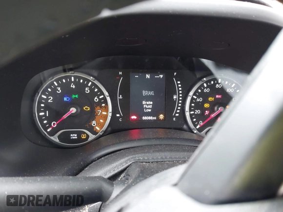 2017 Jeep Renegade Latitude z VIN ZACCJBBB4HPG04483, wystawiony jako IAAI lot #42252208 z przebiegiem 68 088 mil mil oraz . Historia ofert i sprzedaży dostępna na DreamBid. Obrazek 7.