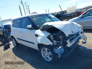 2012 Kia Soul + with VIN KNDJT2A6XC7355229, listed as a IAAI auction lot 41811989 with 111,008 mi miles. Bid and sale history available at carsss.com. Image 1.