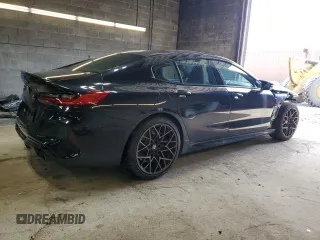 2024 BMW M8 Competition z VIN WBSGV0C0XRCN99229, wystawiony jako Copart lot #54893105 z przebiegiem 17 469 mil mil oraz Szkoda całkowita • Salvage title. Historia ofert i sprzedaży dostępna na DreamBid. Obrazek 3.