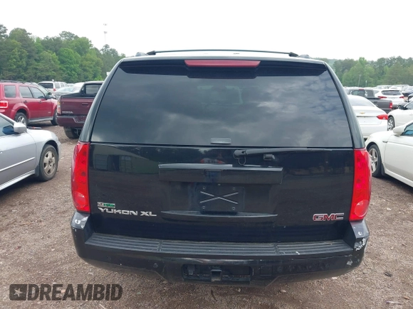 2008 GMC Yukon XL SLT 4SB z VIN 1GKFC16018J200300, wystawiony jako IAAI lot #42101312 z przebiegiem 291 282 mil mil oraz . Historia ofert i sprzedaży dostępna na DreamBid. Obrazek 6.