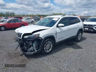 2019 Jeep Cherokee Latitude with VIN 1C4PJLCB4KD366405, listed as a IAAI auction lot 42018976 with 58,626 mi miles. Bid and sale history available at carsss.com. Image 2.