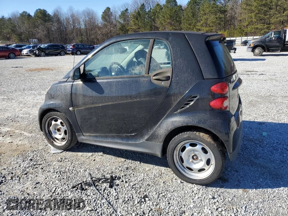 2013 Smart fortwo Pure z VIN WMEEJ3BA1DK666323, wystawiony jako Copart lot #87106934 z przebiegiem 92 313 mil mil oraz Tytuł czysty. Historia ofert i sprzedaży dostępna na DreamBid. Obrazek 2.
