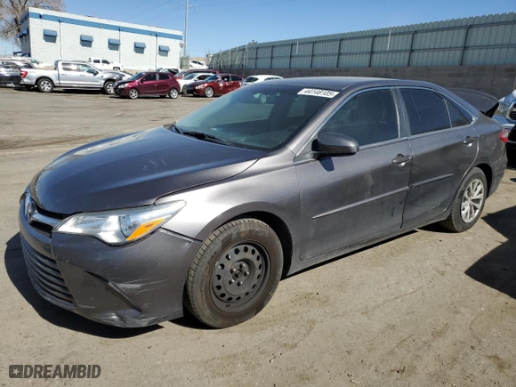 2015 Toyota Camry XLE with VIN 4T4BF1FK0FR462342, listed as a Copart auction lot 44148105 with 226,961 mi miles and Clean Title. Bid and sale history available at carsss.com. Image 1.