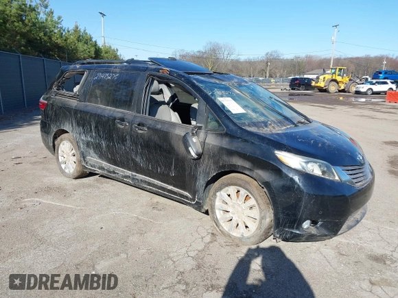 2015 Toyota Sienna XLE with VIN 5TDYK3DC2FS569246, listed as a IAAI auction lot 27475275 with 49,089 mi miles. Bid and sale history available at carsss.com. Image 1.