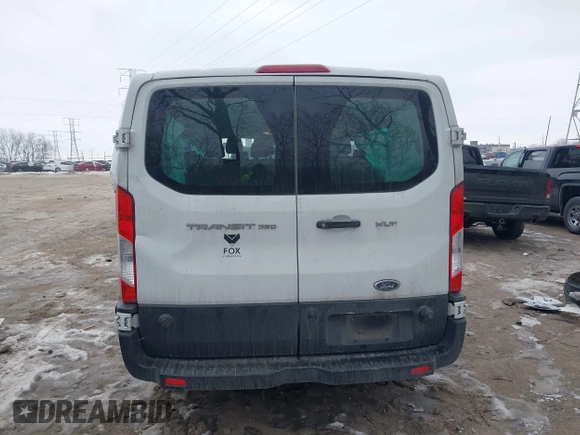 2019 Ford Transit Passenger XL with VIN 1FBZX2YM8KKA48539, listed as a IAAI auction lot 41391558 with 91,777 mi miles. Bid and sale history available at carsss.com. Image 16.