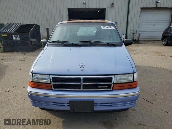 1993 Dodge Caravan z VIN 2B4GH2533PR287787, wystawiony jako Copart lot #71940684 z przebiegiem 107 939 mil mil oraz Szkoda całkowita • Salvage title. Historia ofert i sprzedaży dostępna na DreamBid. Obrazek 5.