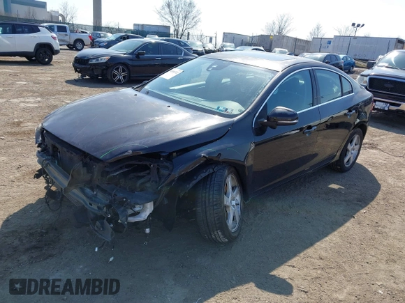 2013 Volvo S60 T5 Premier with VIN YV1612FSXD2195475, listed as a IAAI auction lot 41806322 with 96,075 mi miles. Bid and sale history available at carsss.com. Image 2.