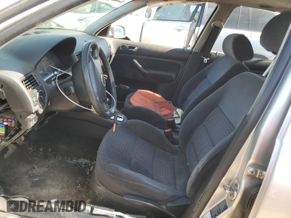 2000 Volkswagen Jetta GLS with VIN 3VWSC29M6YM108811, listed as a Copart auction lot 53992715 with 179,139 mi miles and Salvage title. Bid and sale history available at DreamBid. Image 7.