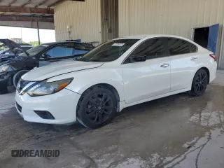 2017 Nissan Altima SV with VIN 1N4AL3AP5HC291829, listed as a Copart auction lot 57784925 with 38,972 mi miles and Salvage title. Bid and sale history available at DreamBid. Image 1.