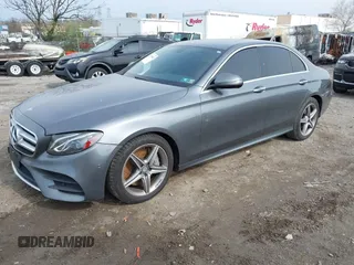 2017 Mercedes-Benz E-Class E 300 Luxury with VIN WDDZF4KB2HA072437, listed as a IAAI auction lot 42008813 with 102,389 mi miles. Bid and sale history available at carsss.com. Image 16.