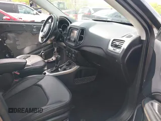 2018 Jeep Compass Latitude с VIN 3C4NJDBBXJT342522, выставлен на аукционе IAAI как лот 42081491 с пробегом 107 862 миль миль и . История ставок и продаж доступна на DreamBid. Изображение 5.