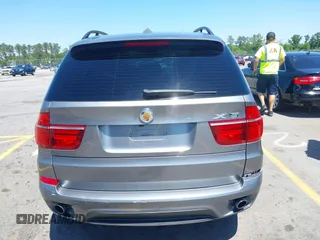 2011 BMW X5 35i z VIN 5UXZV4C57BL410981, wystawiony jako IAAI lot #42126240 z przebiegiem 160 473 mil mil oraz . Historia ofert i sprzedaży dostępna na DreamBid. Obrazek 16.
