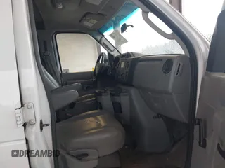 2014 Ford Econoline Cargo Commercial with VIN 1FTNS2EW6EDA03445, listed as a IAAI auction lot 41973556 with 231,391 mi miles. Bid and sale history available at carsss.com. Image 5.