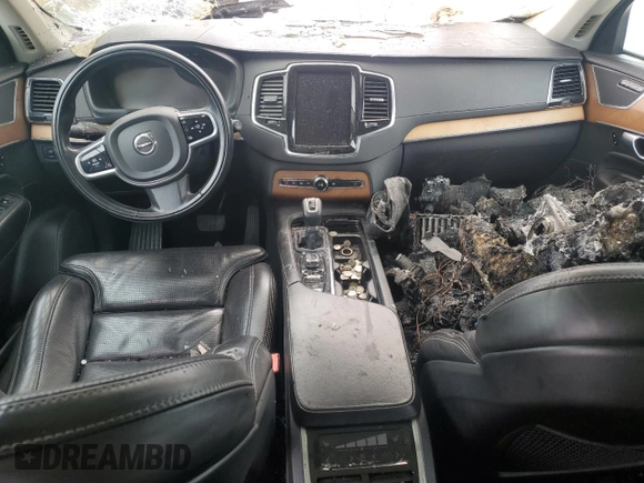 2017 Volvo XC90 Inscription with VIN YV4A22PL2H1164427, listed as a Copart auction lot 57454825 with Not provided miles and Salvage title. Bid and sale history available at DreamBid. Image 8.