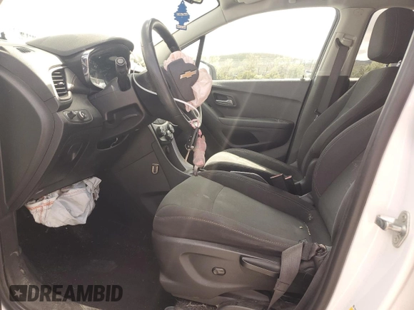 2020 Chevrolet Trax LS with VIN 3GNCJKSB7LL219895, listed as a Copart auction lot 57639035 with 81,063 mi miles and Salvage title. Bid and sale history available at DreamBid. Image 7.