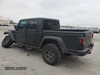 2020 Jeep Gladiator Rubicon with VIN 1C6JJTBG1LL147385, listed as a Copart auction lot 46136215 with 33,814 mi miles and Clean Title. Bid and sale history available at DreamBid. Image 2.