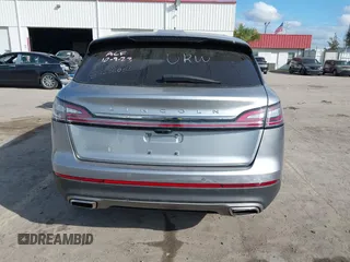 2023 Lincoln Nautilus Reserve z VIN 2LMPJ6K93PBL12705, wystawiony jako IAAI lot #38135775 z przebiegiem 7 269 mil mil oraz . Historia ofert i sprzedaży dostępna na DreamBid. Obrazek 16.