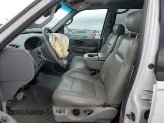 2001 Ford F-150 XLT with VIN 1FTRW07L01KC60815, listed as a Copart auction lot 87022424 with 205,304 mi miles and Salvage title. Bid and sale history available at DreamBid. Image 7.