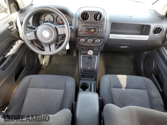 2016 Jeep Compass Sport z VIN 1C4NJCBA6GD715460, wystawiony jako Copart lot #50365005 z przebiegiem 104 138 mil mil oraz Szkoda całkowita • Salvage title. Historia ofert i sprzedaży dostępna na DreamBid. Obrazek 8.
