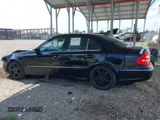 2005 Mercedes-Benz E-Class 3.2L with VIN WDBUF65J05A634879, listed as a IAAI auction lot 39904592 with 4,835 mi miles. Bid and sale history available at carsss.com. Image 14.