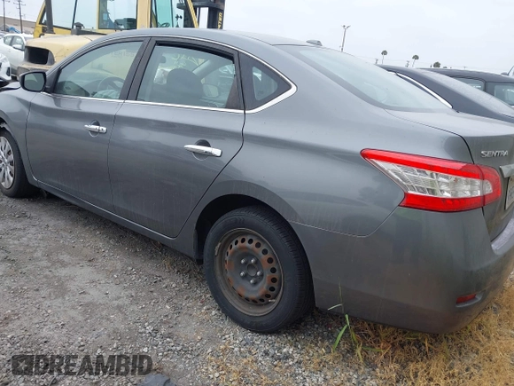 2015 Nissan Sentra SV z VIN 3N1AB7AP8FL629426, wystawiony jako IAAI lot #42304010 z przebiegiem 51 559 mil mil oraz . Historia ofert i sprzedaży dostępna na DreamBid. Obrazek 3.