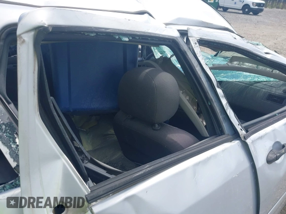 2006 Ford Focus S with VIN 1FAFP37N06W165504, listed as a IAAI auction lot 42300119 with Not provided miles and . Bid and sale history available at DreamBid. Image 8.