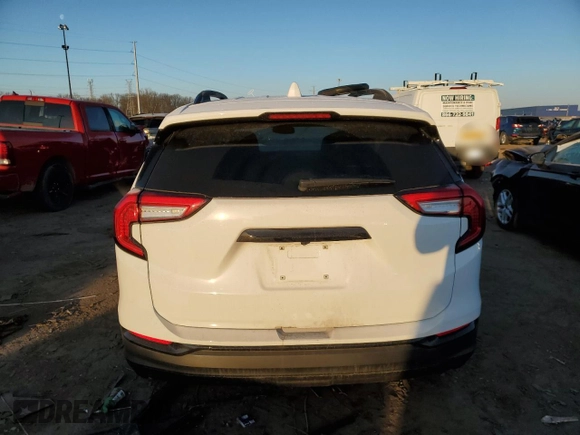2022 GMC Terrain SLE с VIN 3GKALTEV1NL299689, выставлен на аукционе Copart как лот 53261605 с пробегом 31 102 миль миль и На запчасти • Non repairable. История ставок и продаж доступна на DreamBid. Изображение 6.